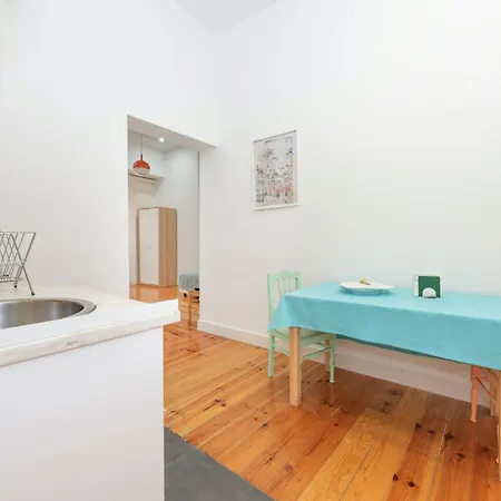 Houze_central In Alcantara Daire Lisboa